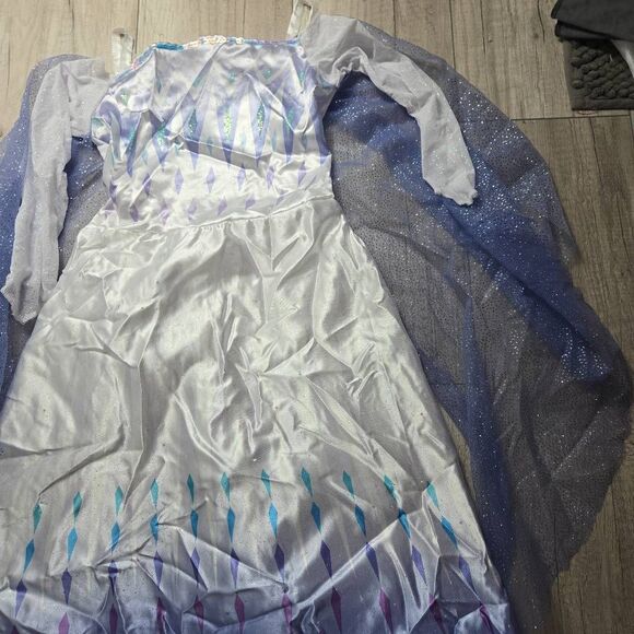 Disney Frozen II Elsa Girl costume S4-6T - Picture 5 of 7